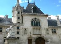 Bourgespalaisjacquescoeur